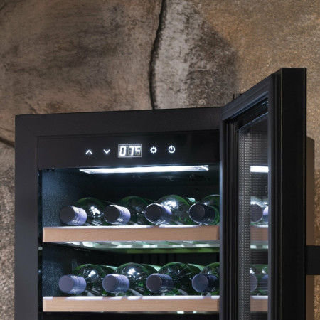 Caso | Smart Wine Cooler | WineExclusive 38 | Energy efficiency class G | Free standing | Bottles capacity 38 bottles | Cooling 