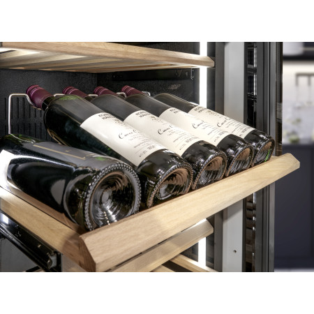 Caso | Wine Cooler | WineDeluxe WD 41 | Energy efficiency class F | Built-in | Bottles capacity 41 | Black