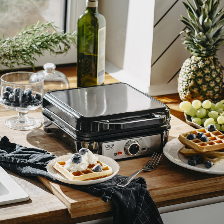 Adler Waffle Maker | AD 3083 | 1800 W | Number of pastry 4 | Belgium | Silver/Black