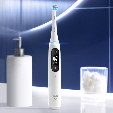 Oral-B Electric Toothbrush | iO6 | Rechargeable | For adults | Number of brush heads included 1 | Number of teeth brushing modes