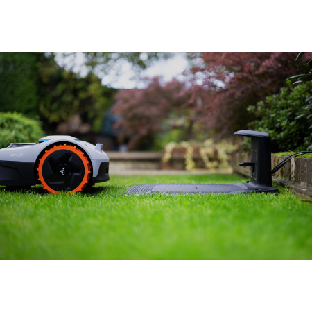 Segway | Navimow Robot Lawn Mower | i105E | Mowing Area 500 m | Waterproof IPX6 | 58 dB | Charging station, antenna, antenna sta